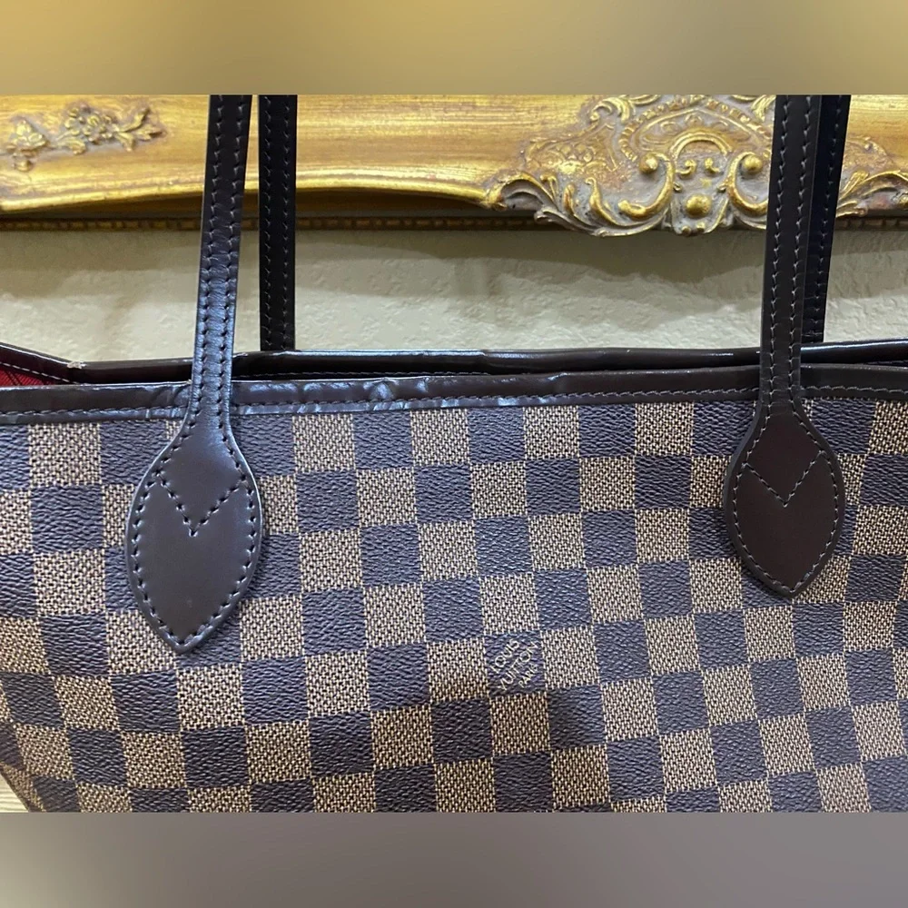 Authentic Pre Loved Louis Vuitton Neverfull MM Damier Ebene - Picture 3 of 16